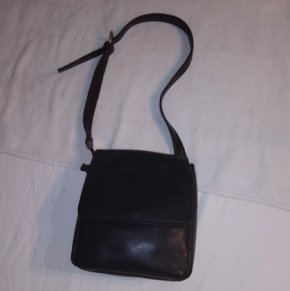 Worthington Navy Genuine Leather crossbody - Picture 3 of 8